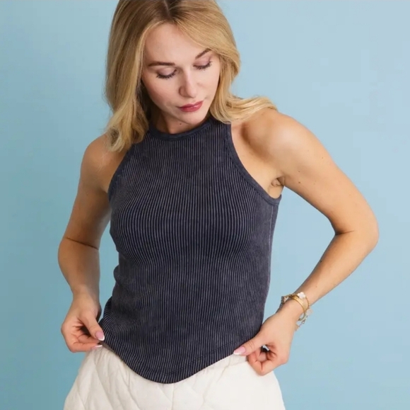 Classic Basic Washed Ribbed Tank Top - Picture 2 of 4
